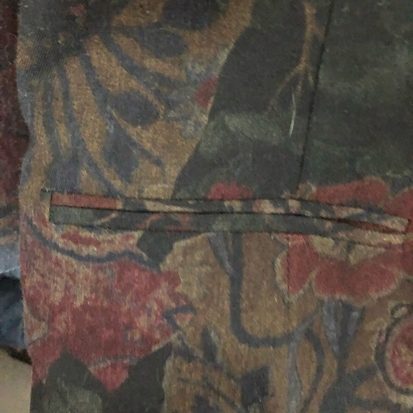 Emblem Button up Blazer - Picture 4 of 6